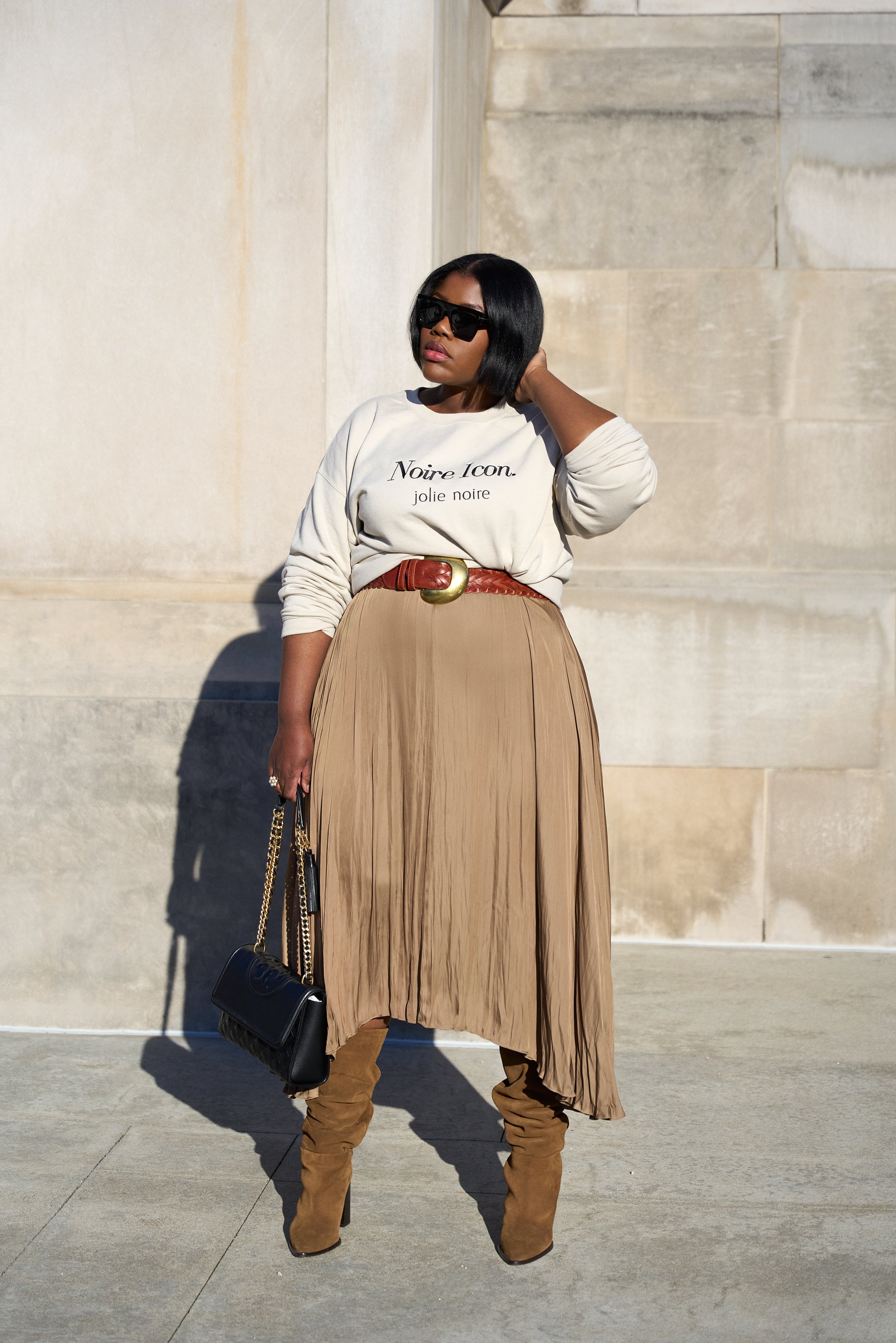 Noire Icon. Sweatshirt